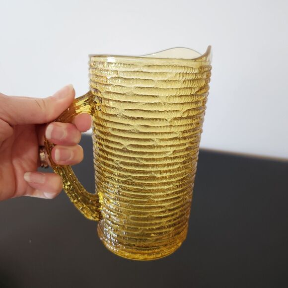 Vintage Anchor Hocking Soreno Amber Juice Pitcher 7" Ribbed MCM Textured Glass - Picture 7 of 7